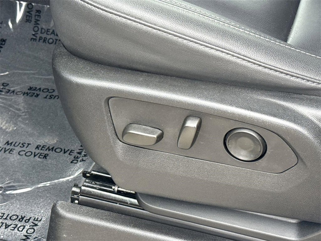 Used 2024 Chevrolet Tahoe LT image 33