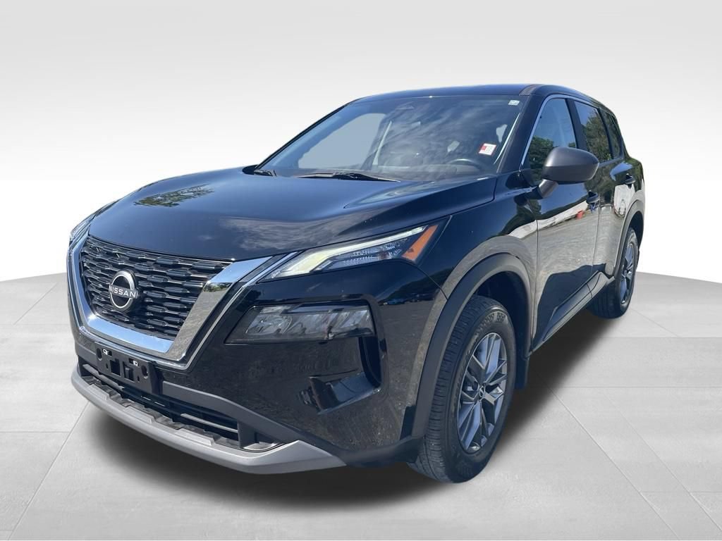 Used 2023 Nissan Rogue S AWD/4WD image 16