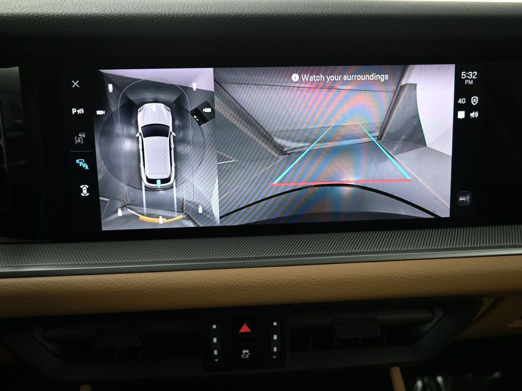 Used 2025 Porsche Cayenne image 21