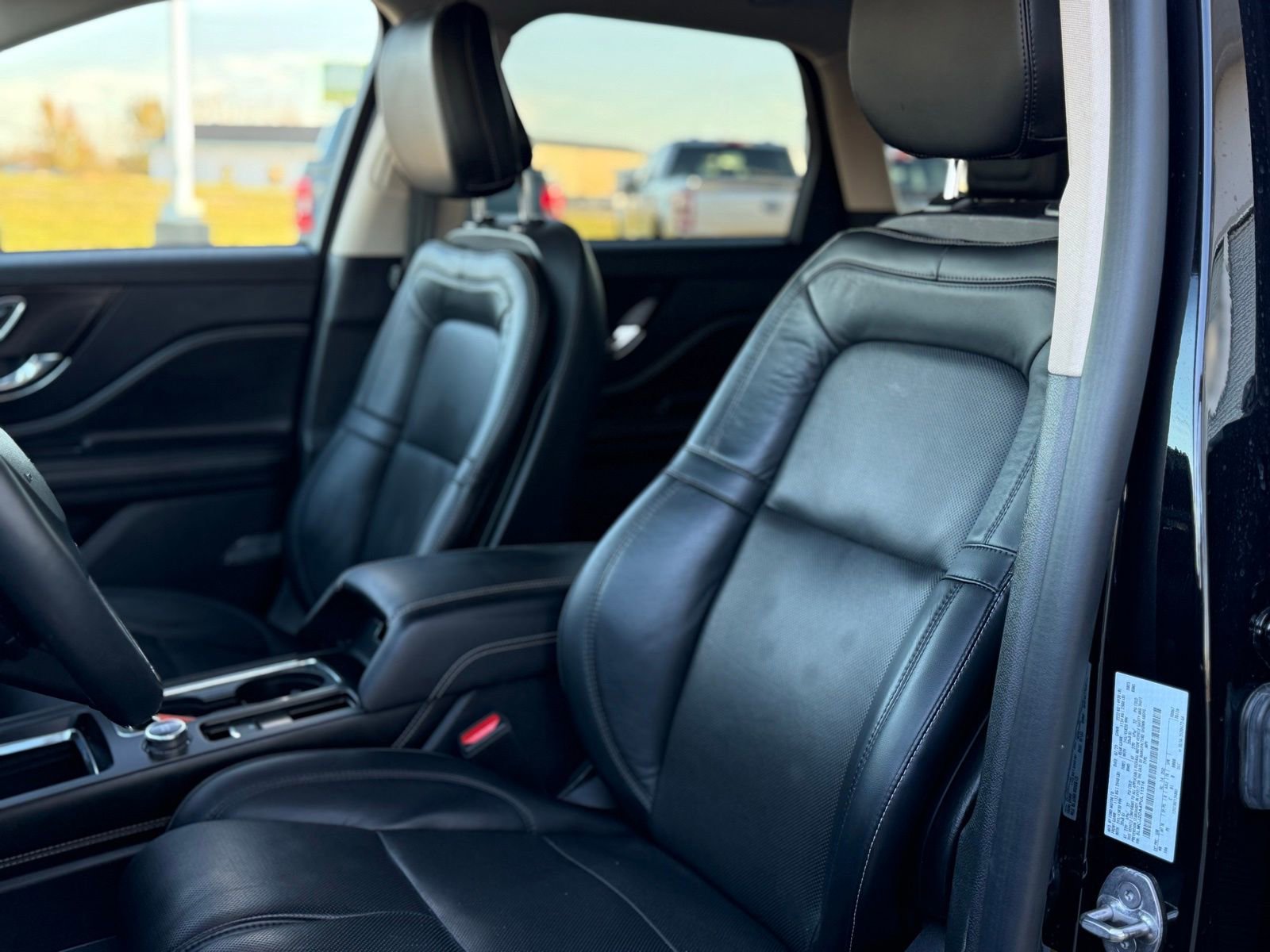 Used 2023 Lincoln Corsair Reserve w/ Equipment Group 202A image 7