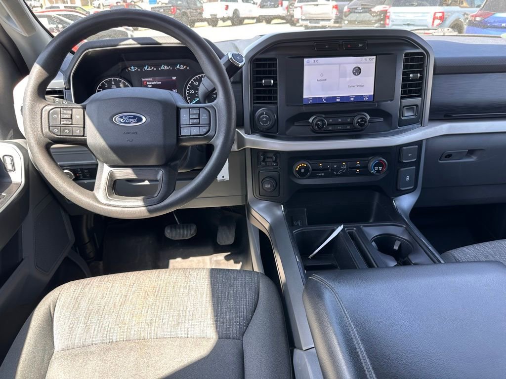 Used 2021 Ford F150 XLT w/ Trailer Tow Package RWD image 4