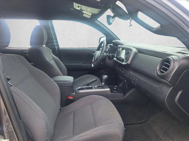 Used 2019 Toyota Tacoma TRD Sport w/ Technology Package AWD/4WD image 18