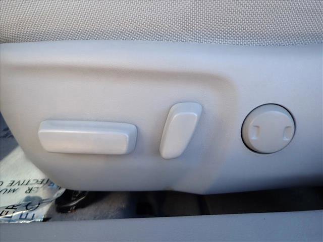 Used 2017 Toyota Camry LE image 11