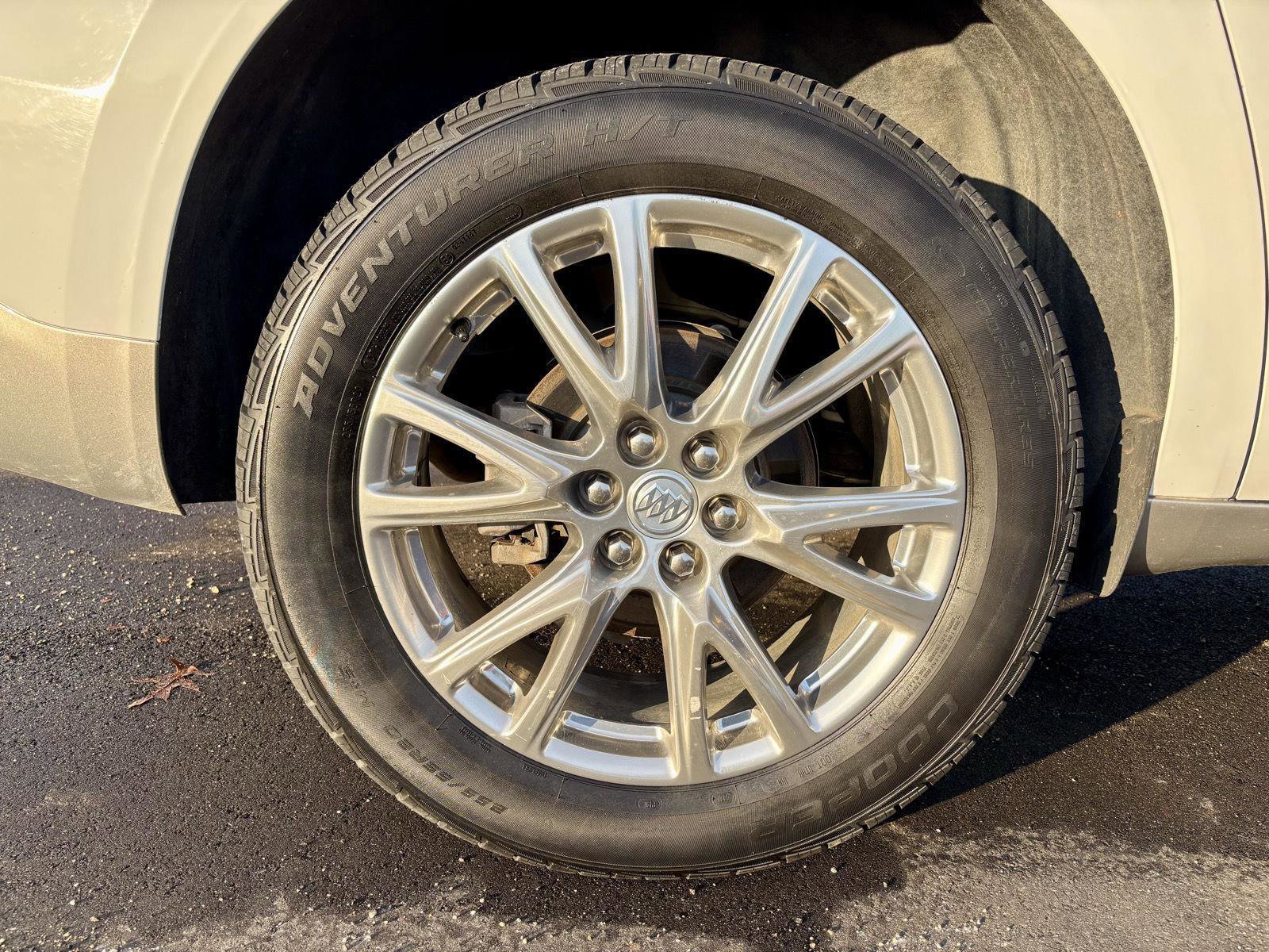 Used 2022 Buick Enclave Premium AWD/4WD image 48