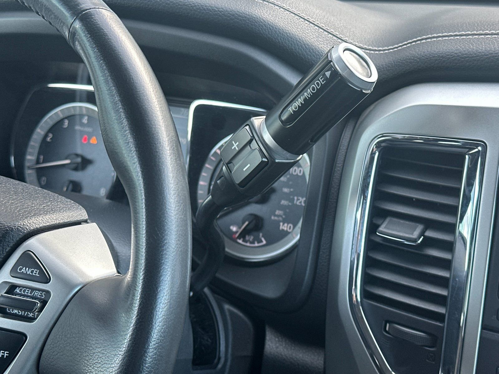 Used 2017 Nissan Titan PRO-4X image 23