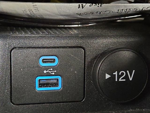 Used 2022 Ford Escape SEL w/ Technology Package image 25