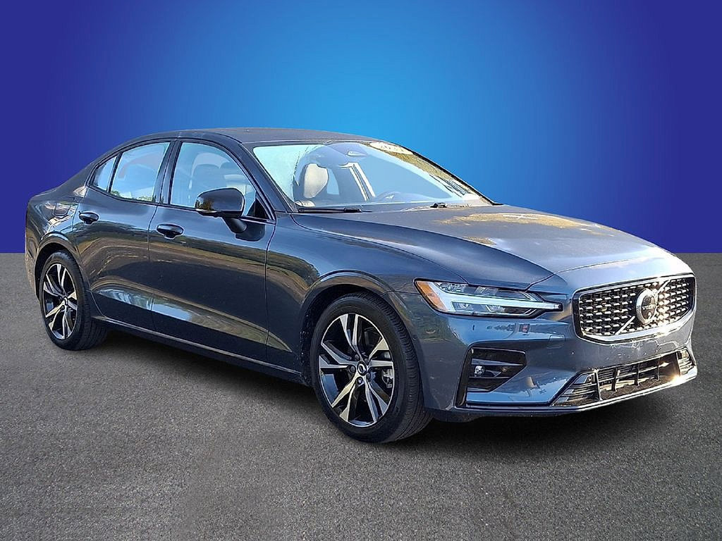 Used 2024 Volvo S60 B5 Plus AWD/4WD image 3