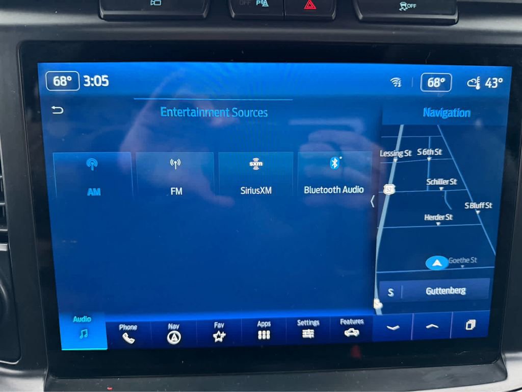 Used 2023 Ford F150 Lariat w/ Equipment Group 502A High image 31