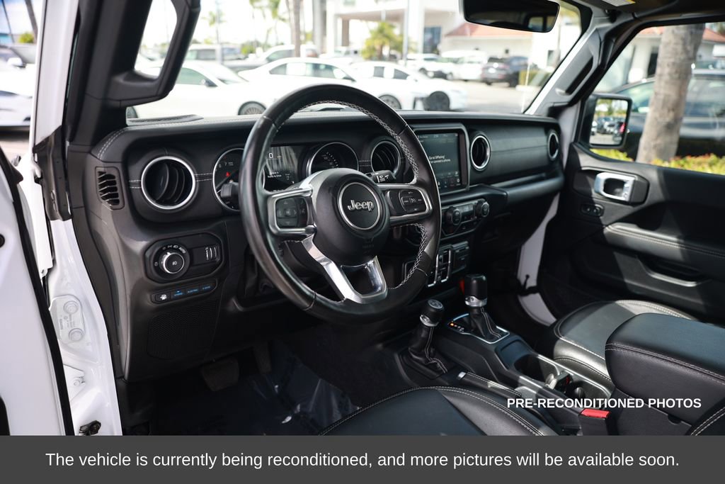 Used 2023 Jeep Wrangler Unlimited Sahara w/ Cold Weather Group image 17