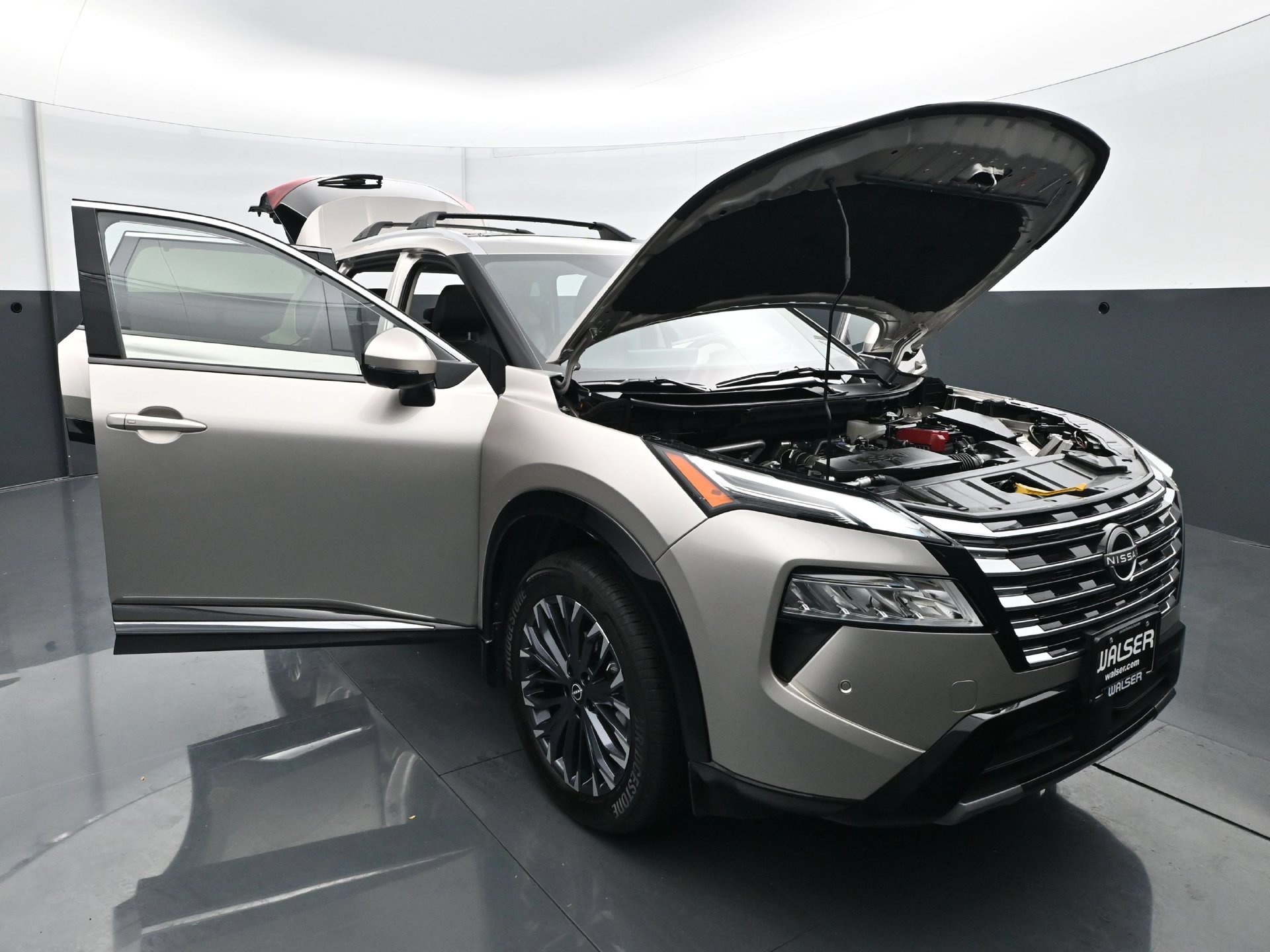 Used 2026 Nissan Rogue Platinum w/ Platinum Premium Package AWD/4WD image 40
