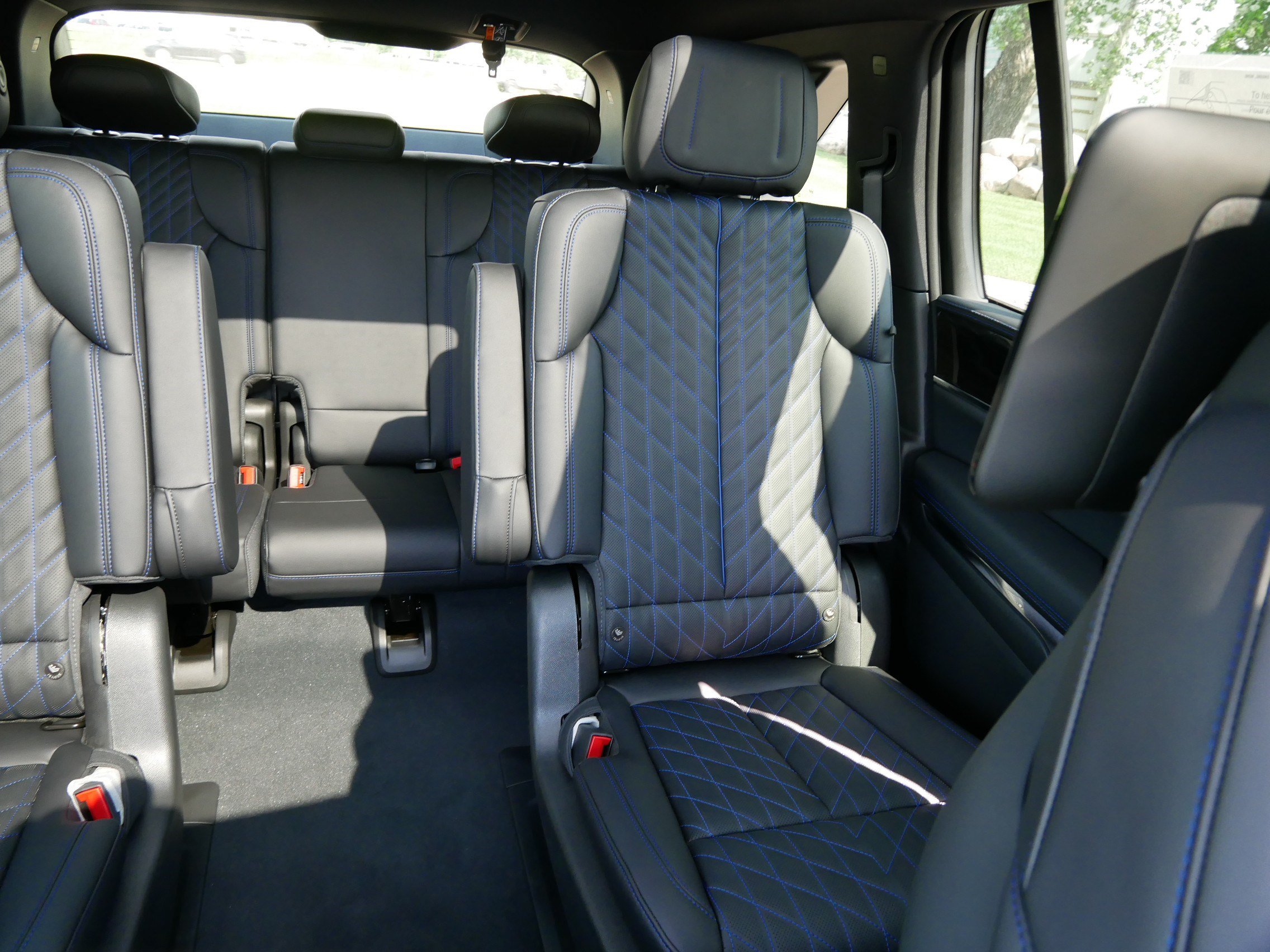 Used 2026 Cadillac Escalade IQ Sport 1 w/ LPO, Floor Liner Package AWD/4WD image 12