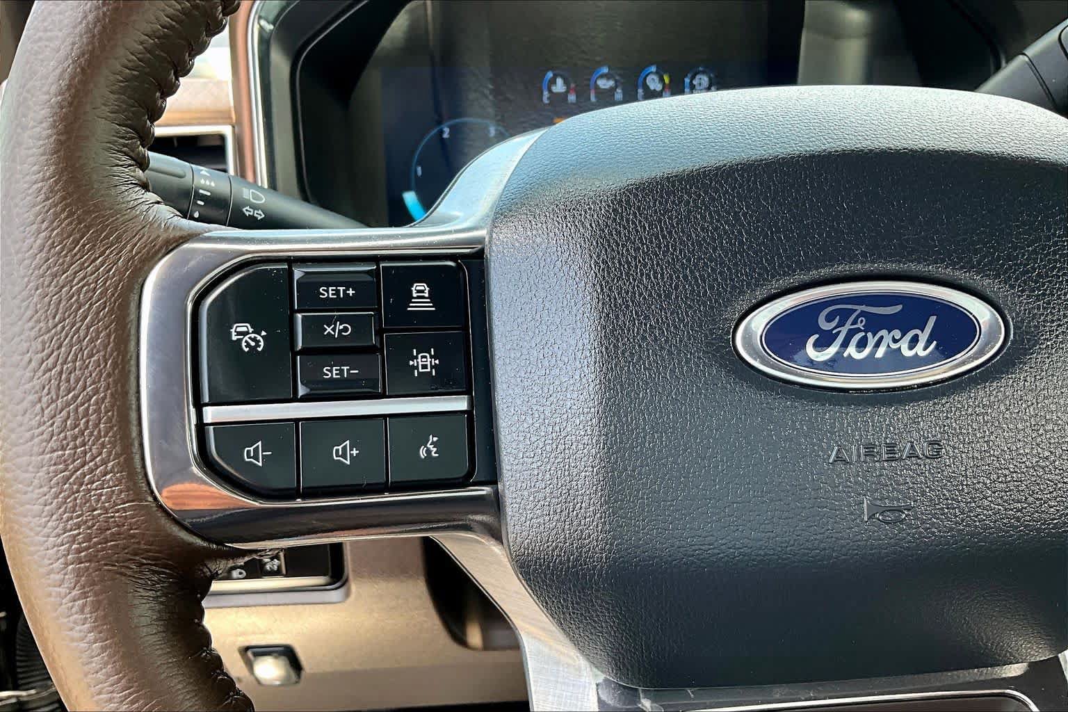 Certified 2024 Ford F250 King Ranch w/ FX4 Off-Road Package AWD/4WD image 23