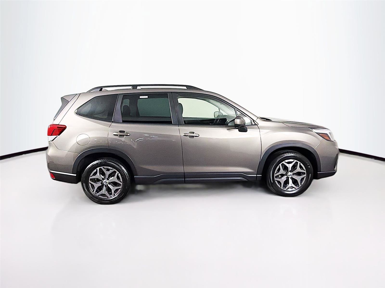 Used 2021 Subaru Forester Premium w/ Popular Package #1 AWD/4WD image 8