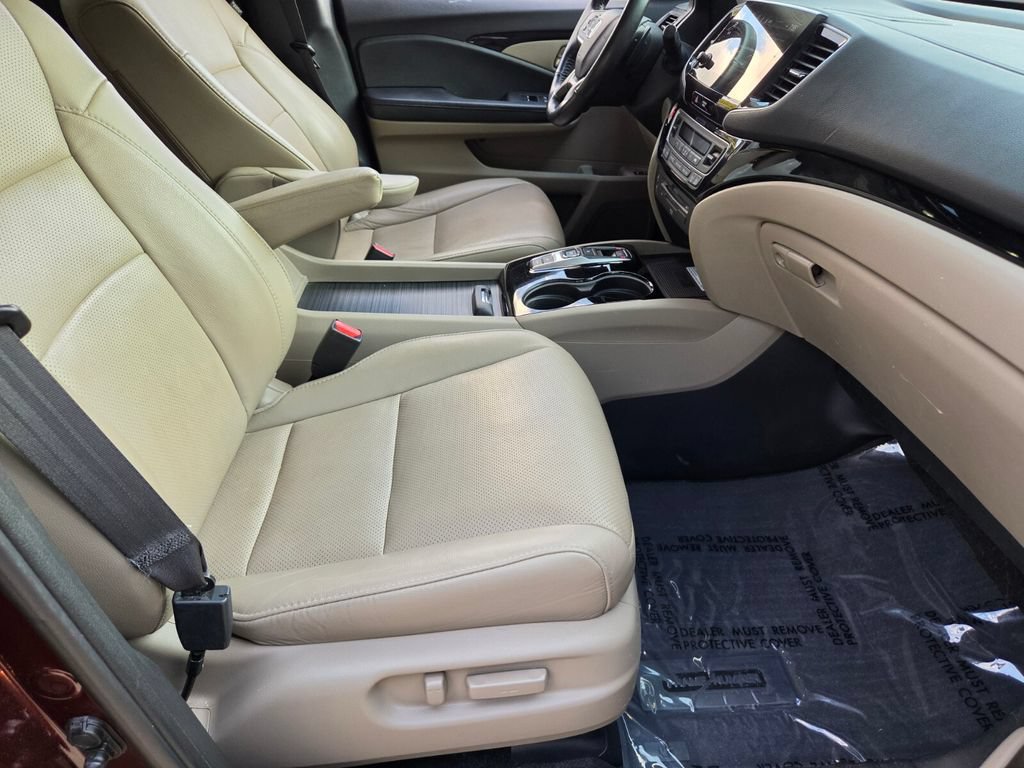 Used 2019 Honda Pilot Elite image 19