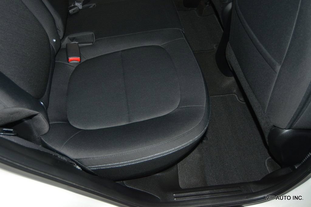 Used 2014 Kia Soul FWD image 25