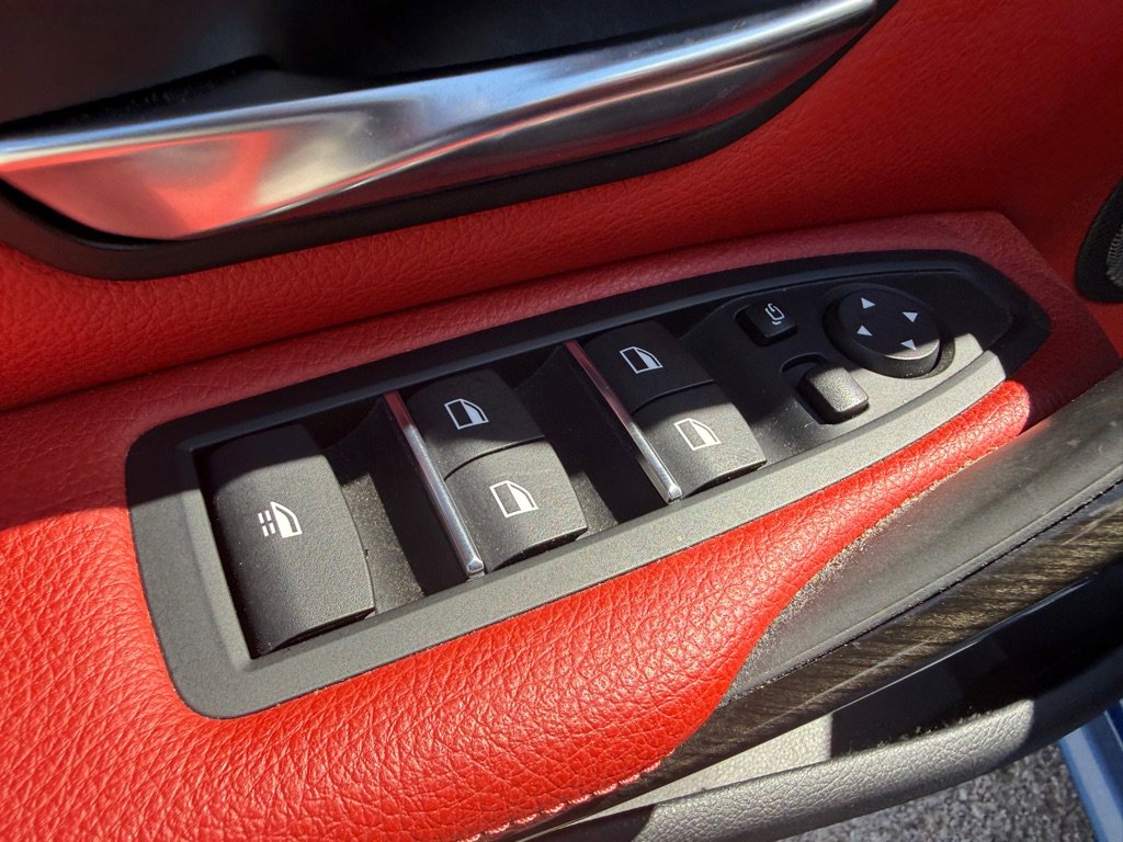 Used 2020 BMW 440i xDrive Convertible w/ M Sport Package image 18