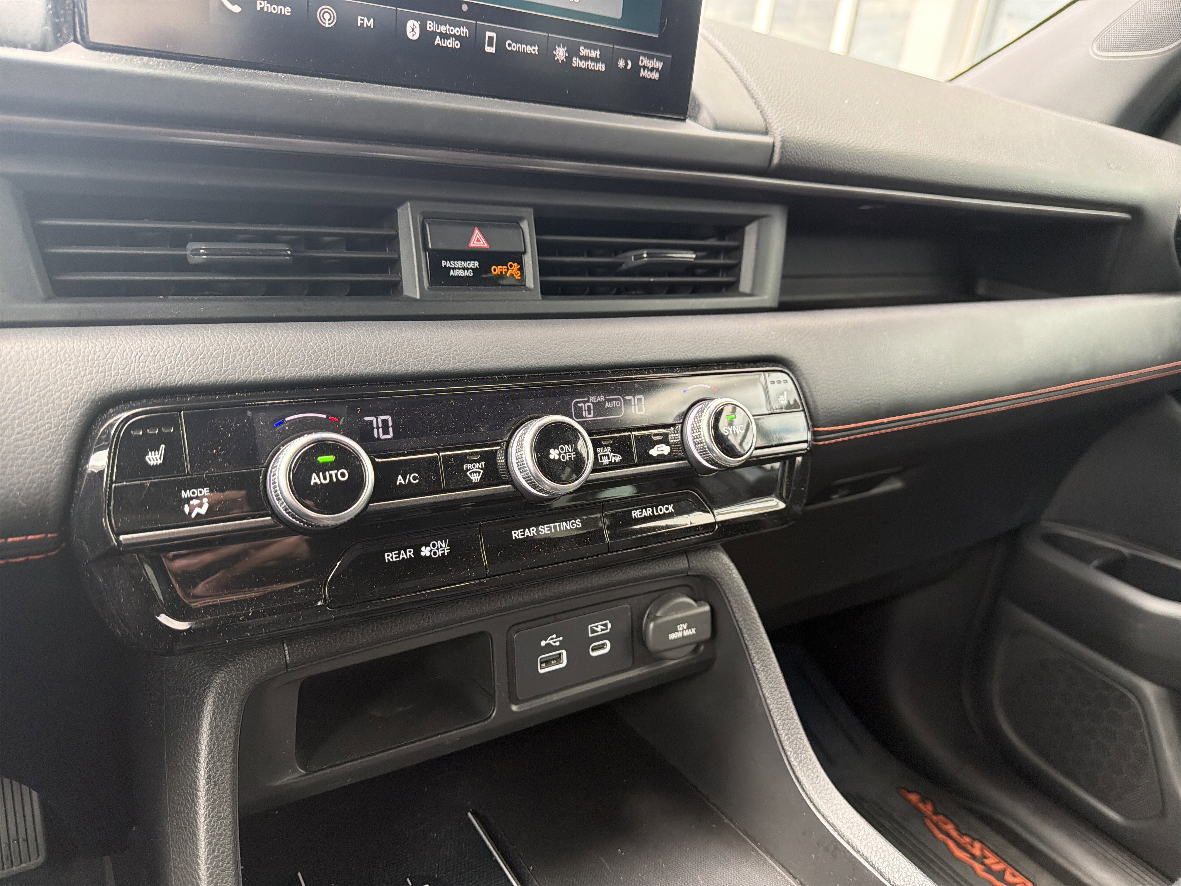 Used 2023 Honda Pilot TrailSport image 17
