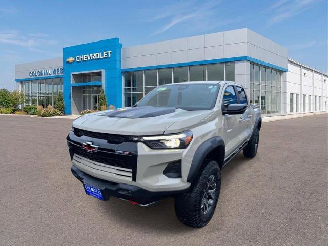 Used 2024 Chevrolet Colorado ZR2 w/ Safety Package AWD/4WD image 1