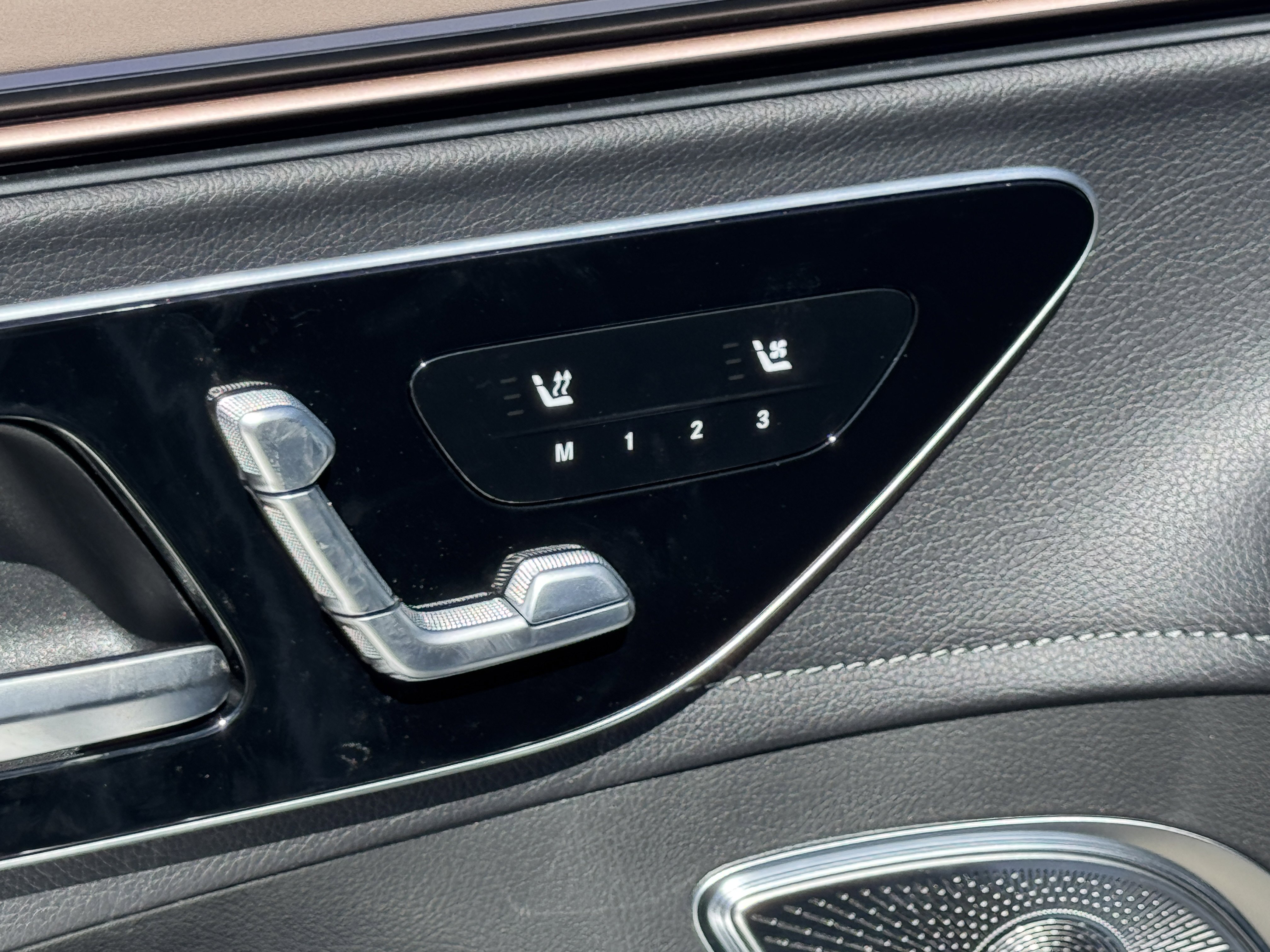 New 2025 Mercedes-Benz EQE AMG 4MATIC SUV image 18