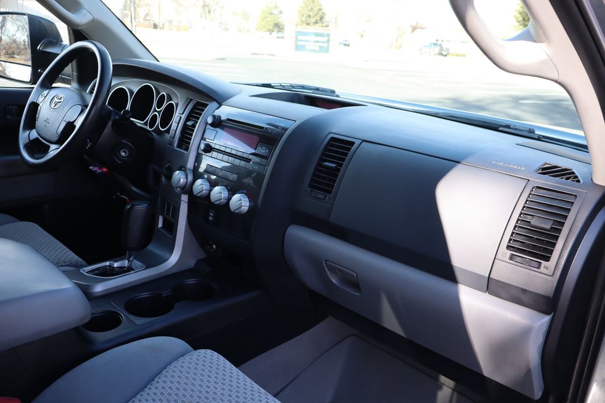 Used 2010 Toyota Tundra 4x4 CrewMax image 17