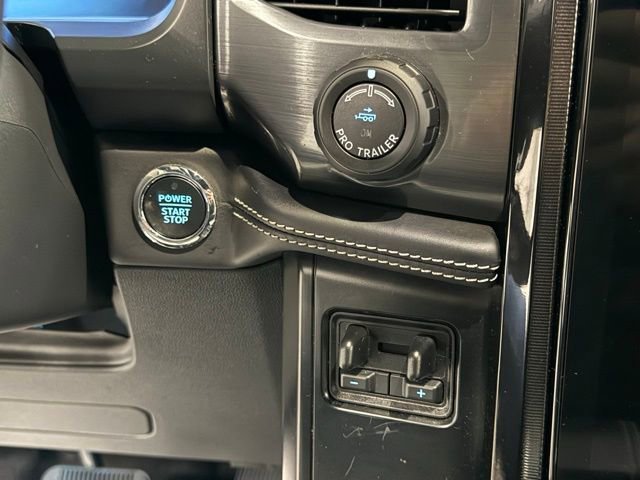 Used 2023 Ford F150 Lightning Platinum image 18