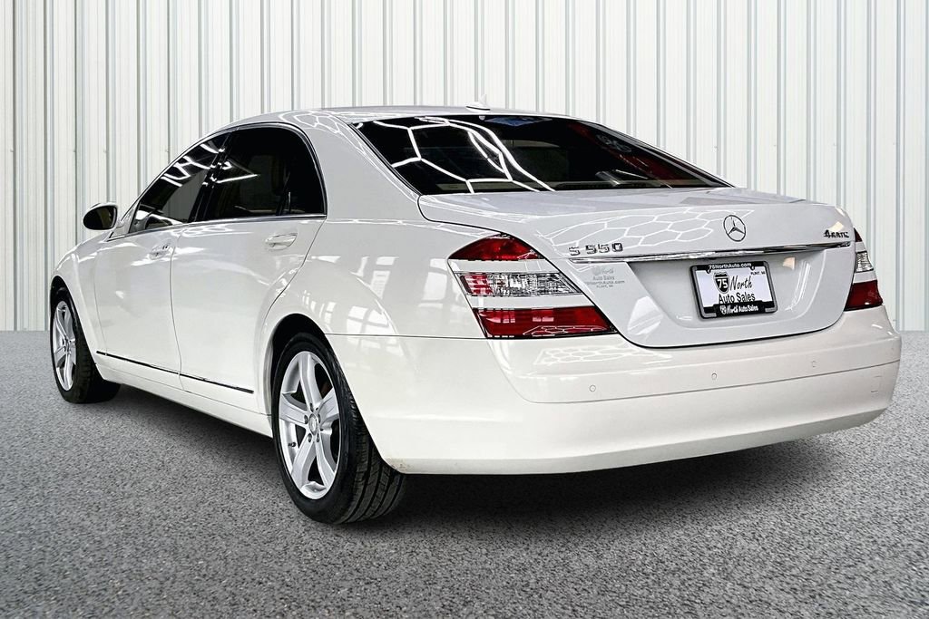 Used 2009 Mercedes-Benz S 550 4MATIC image 4