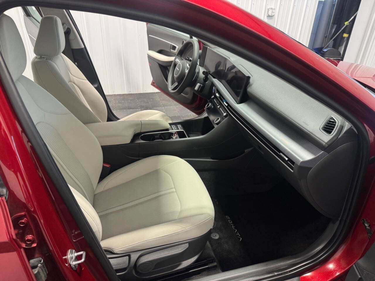 Used 2025 Hyundai Sonata SEL image 17