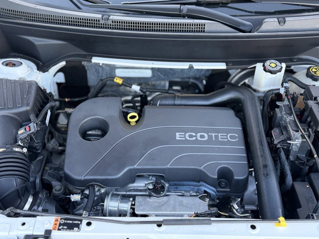 Used 2022 Chevrolet Equinox RS w/ LPO, Floor Liner Package image 32