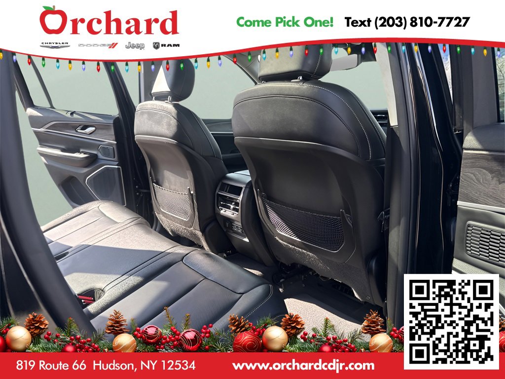 Used 2023 Jeep Grand Cherokee 4WD 4xe w/ Luxury Tech Group II image 40