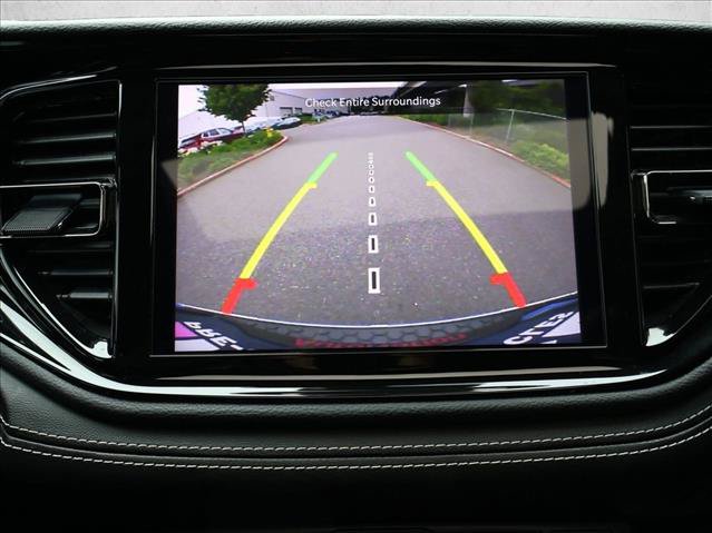 Used 2022 Dodge Durango SRT w/ Technology Group AWD/4WD image 19