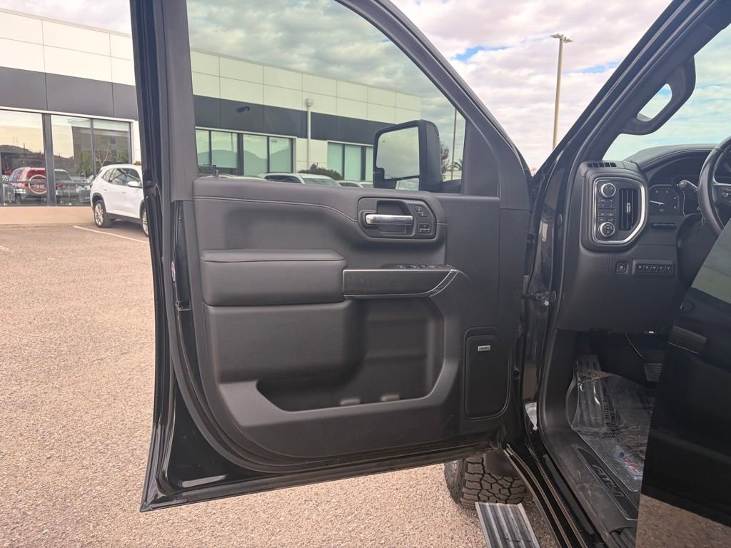 Used 2022 GMC Sierra 2500 AT4 w/ AT4 Premium Plus Package image 12