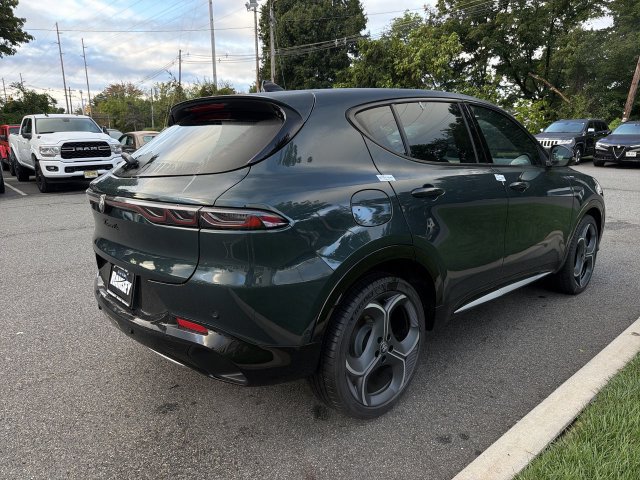 New 2026 Alfa Romeo Tonale w/ Active Assist Package AWD/4WD image 8