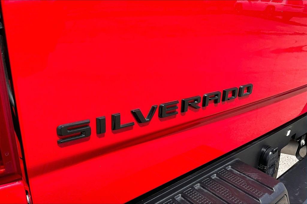 Used 2025 Chevrolet Silverado 2500 Custom w/ Custom Value Package AWD/4WD image 27