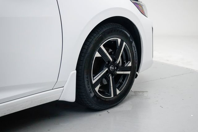Used 2025 Nissan Sentra SV w/ All-Weather Package FWD image 11