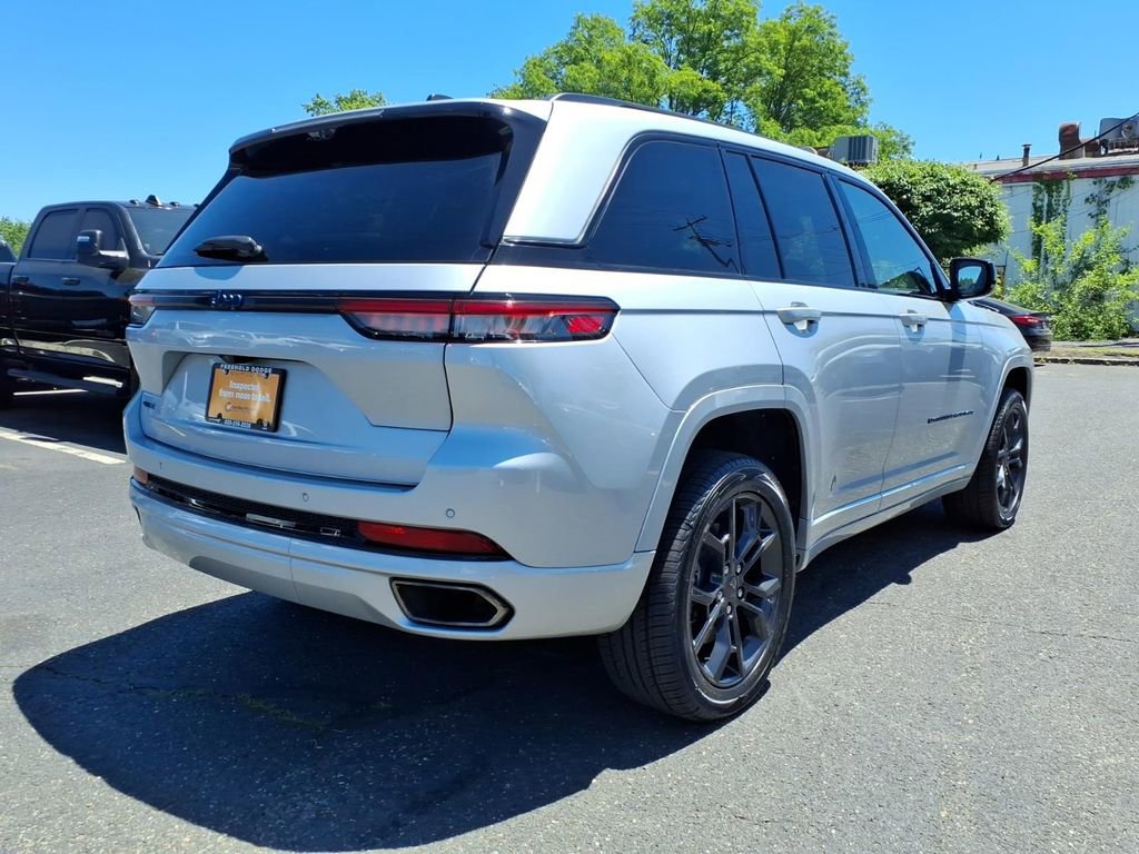 Used 2023 Jeep Grand Cherokee 30th Anniversary AWD/4WD image 20