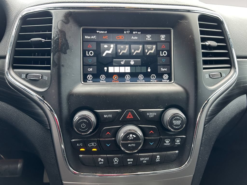 Used 2021 Jeep Grand Cherokee Laredo AWD/4WD image 11