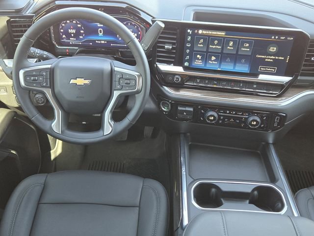 Used 2025 Chevrolet Silverado 3500 LT w/ Safety Package image 27