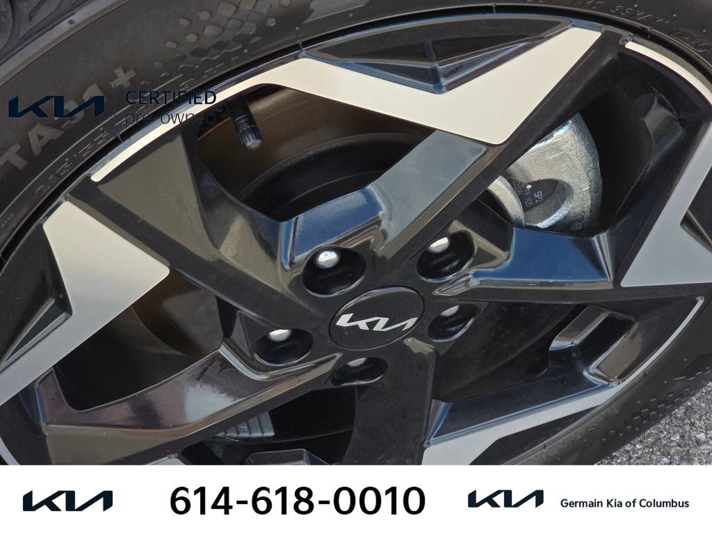 Certified 2026 Kia Seltos EX FWD image 12