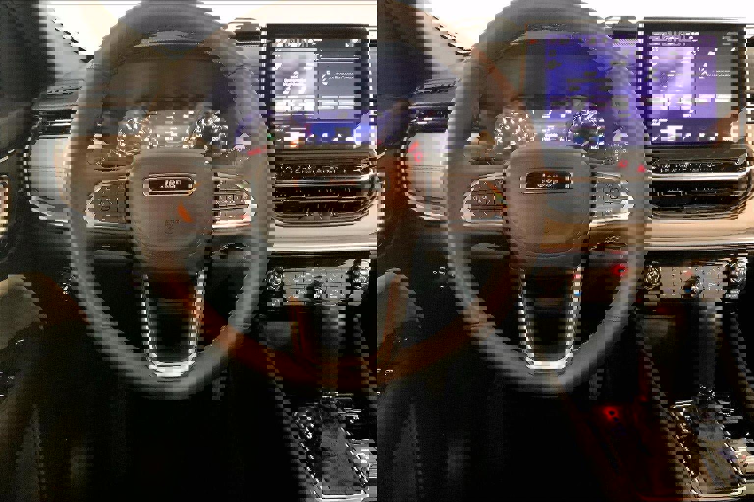 Used 2025 Jeep Compass Limited image 5