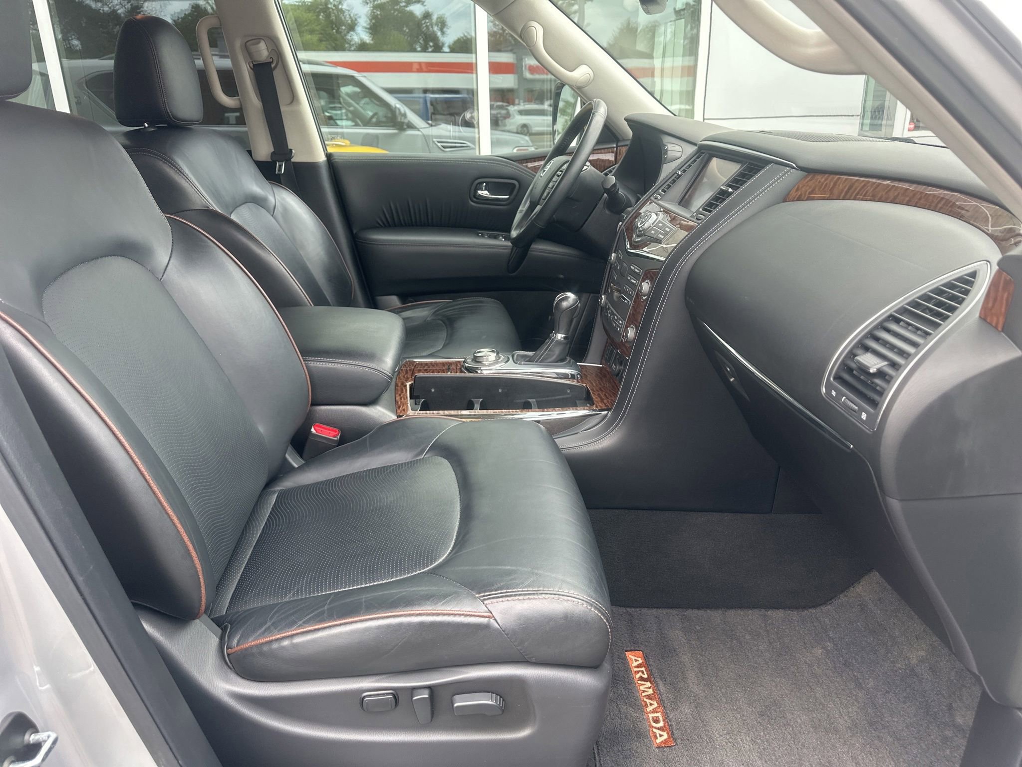 Used 2018 Nissan Armada SL w/ Premium Package AWD/4WD image 8