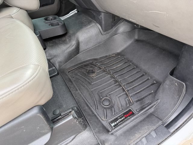 Used 2017 Ford F550 4x4 Regular Cab Super Duty image 35