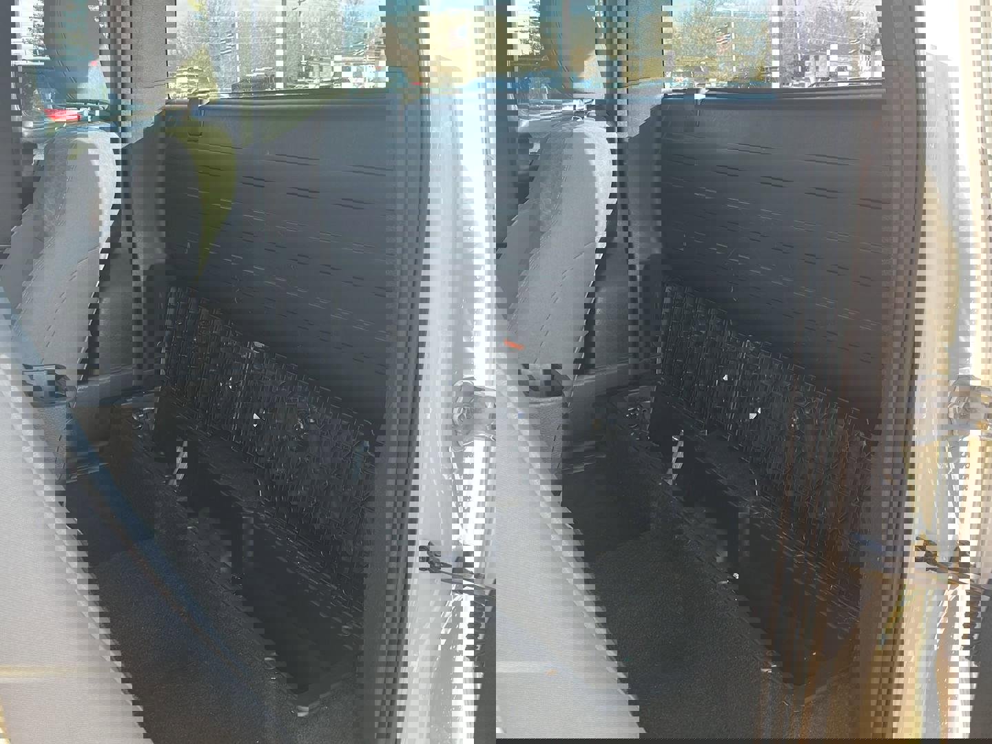 Used 2017 Toyota Tacoma SR image 24