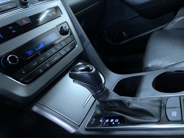 Used 2015 Hyundai Sonata Sport w/ Option Group 03 FWD image 30
