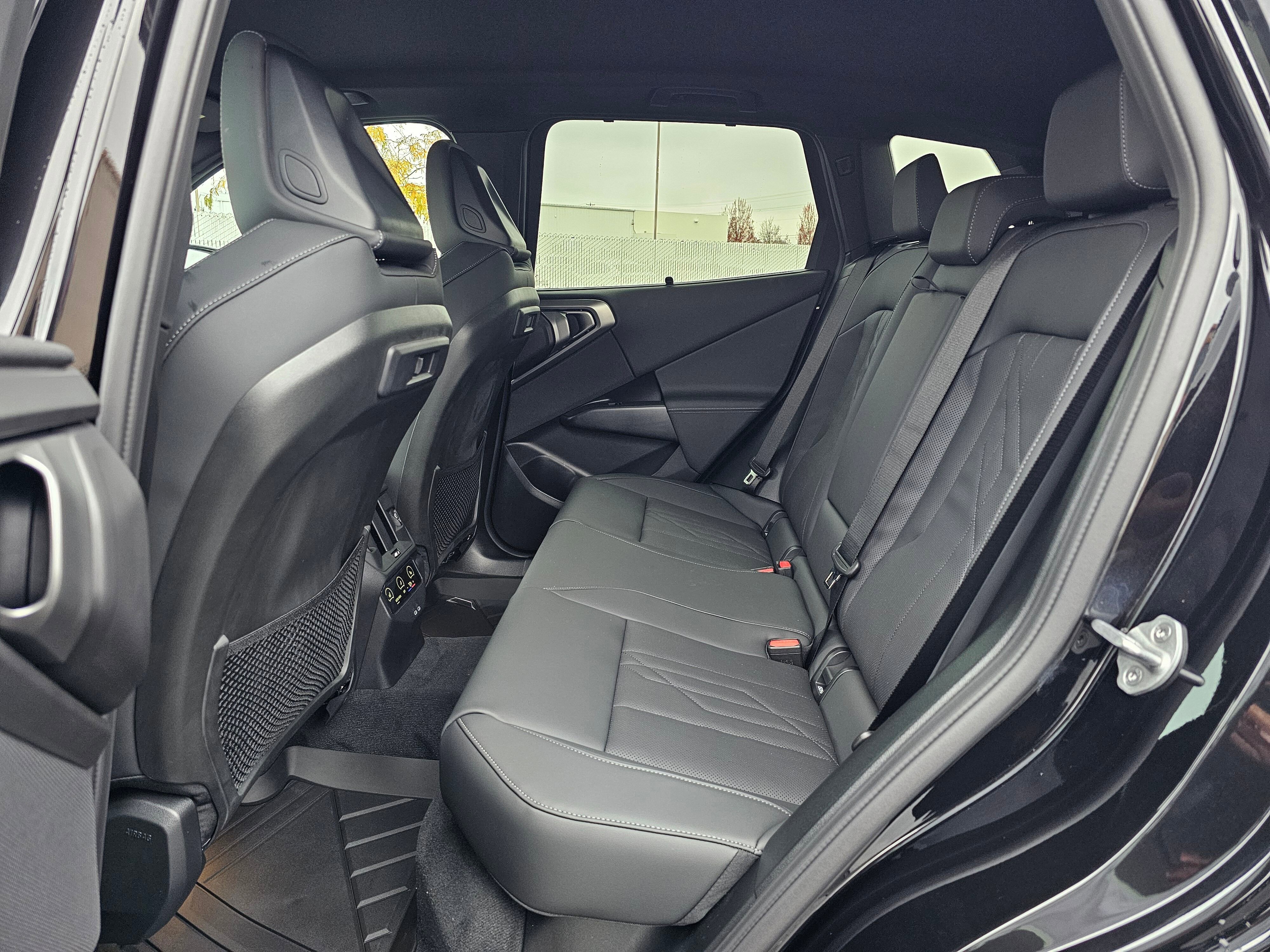 New 2026 BMW X3 xDrive30 w/ Premium Package image 13