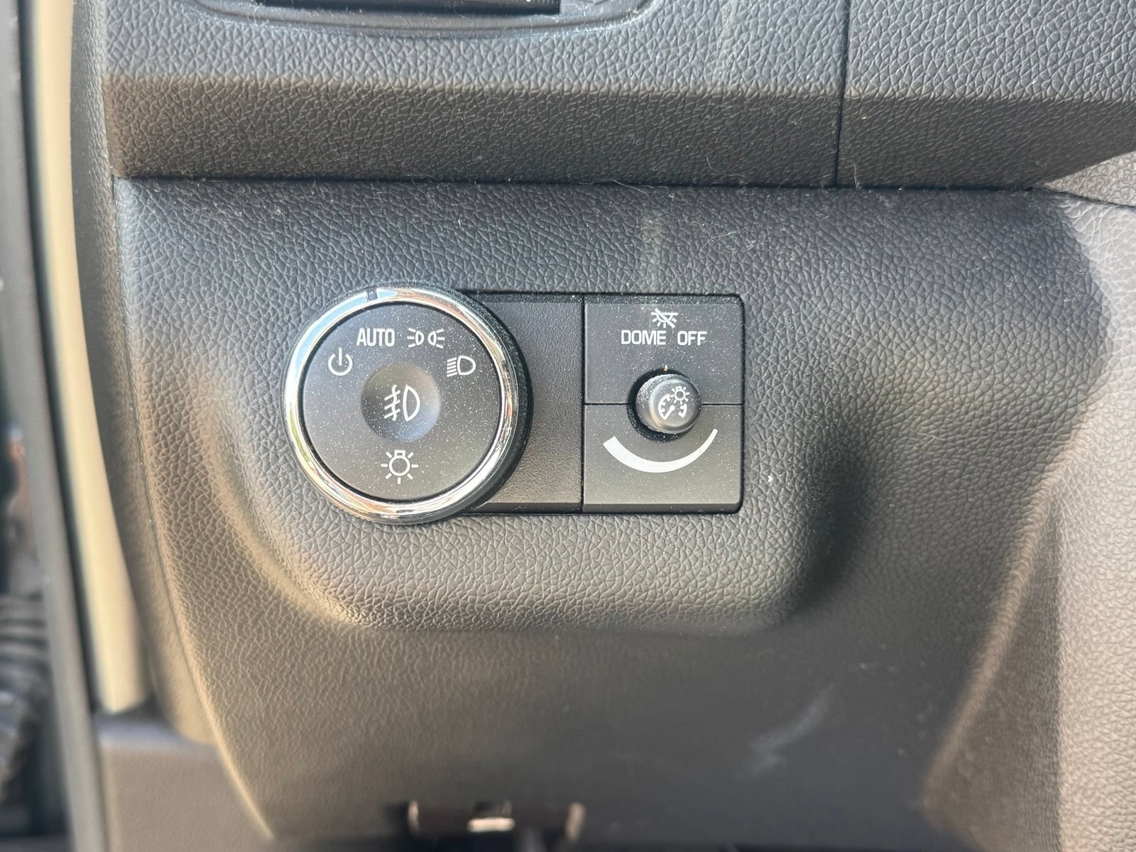 Used 2009 GMC Acadia SLE FWD image 14