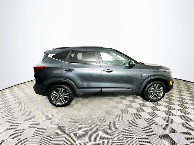 Used 2023 Kia Seltos S w/ Navigation Package image 12