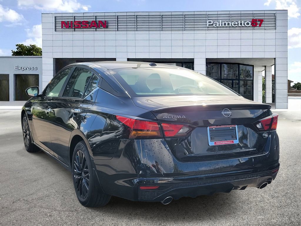 Used 2025 Nissan Altima 2.5 SV w/ SV Special Edition Package image 5