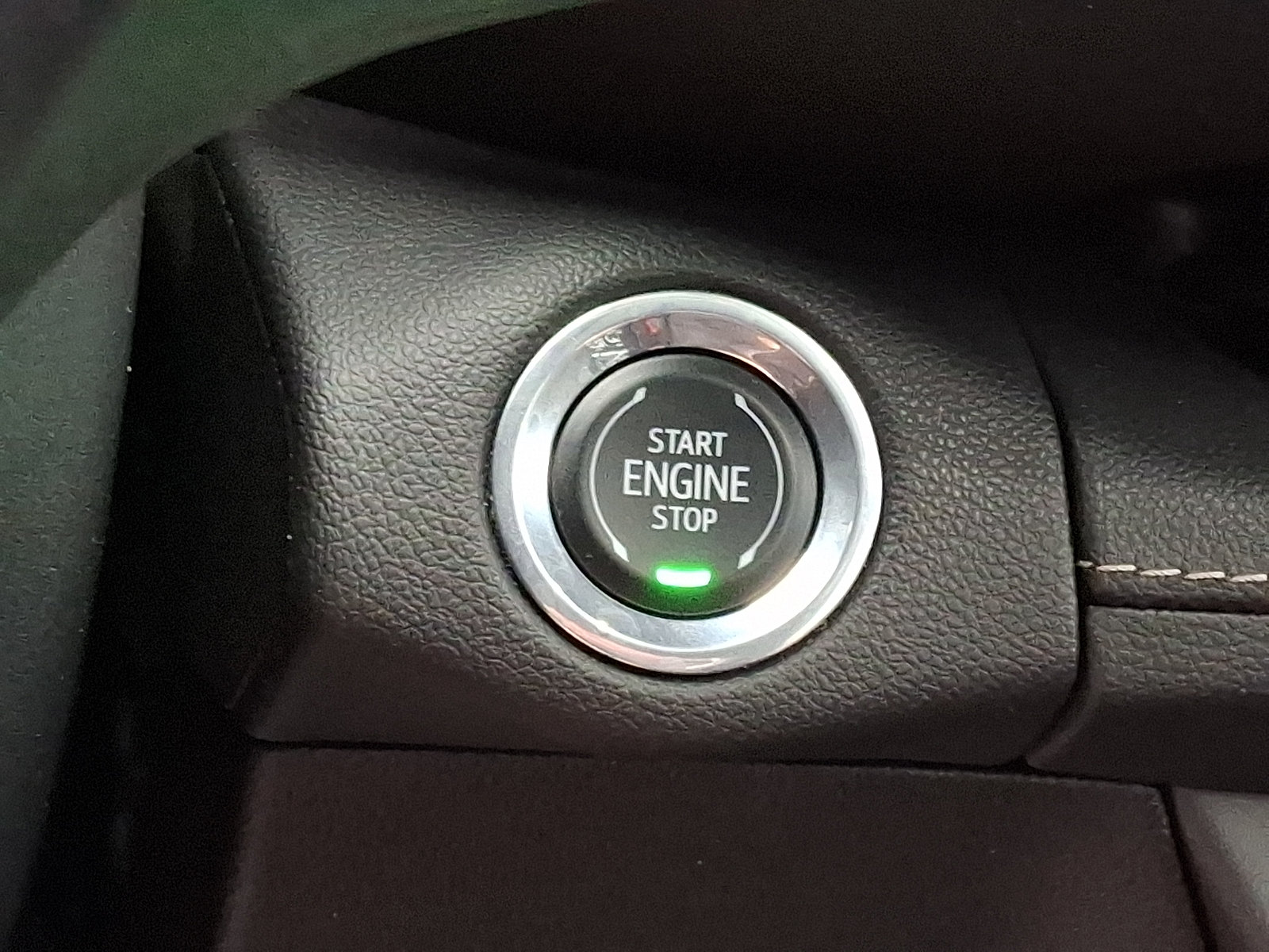 Certified 2023 Buick Envision Essence w/ Sport Touring Package AWD/4WD image 27