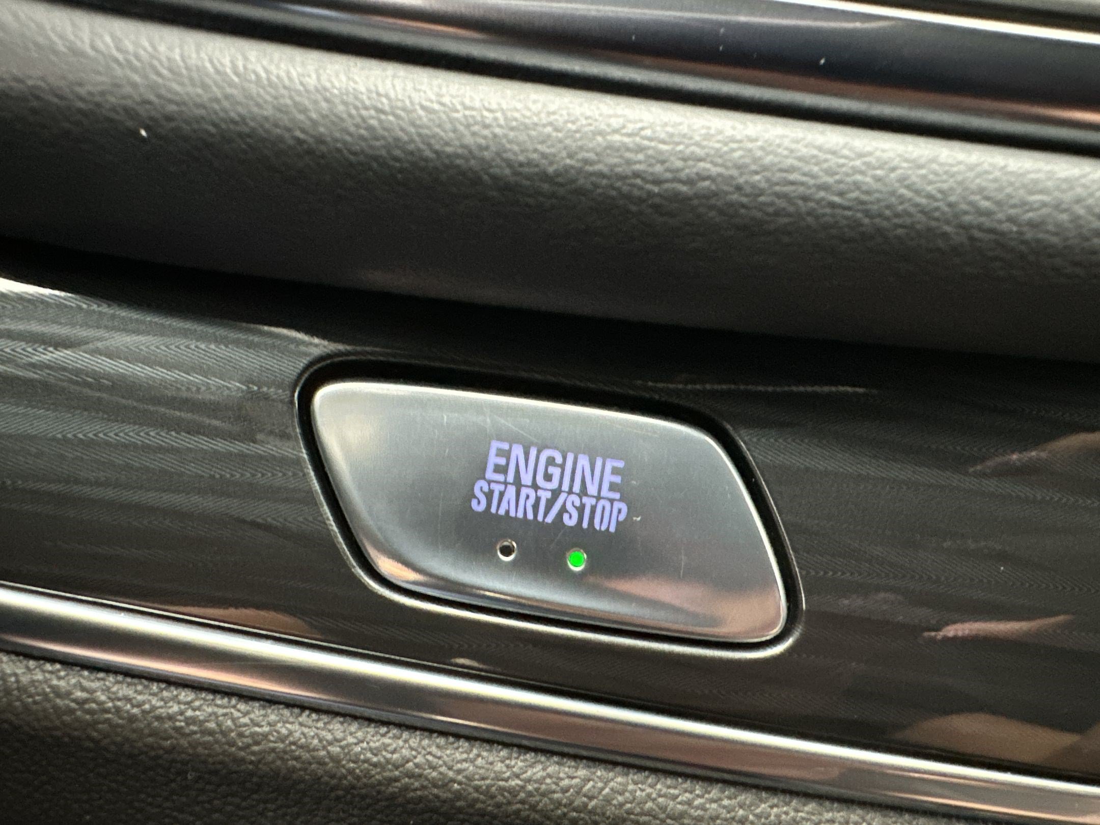 Certified 2023 Buick Enclave Essence w/ Experience Buick Package AWD/4WD image 18