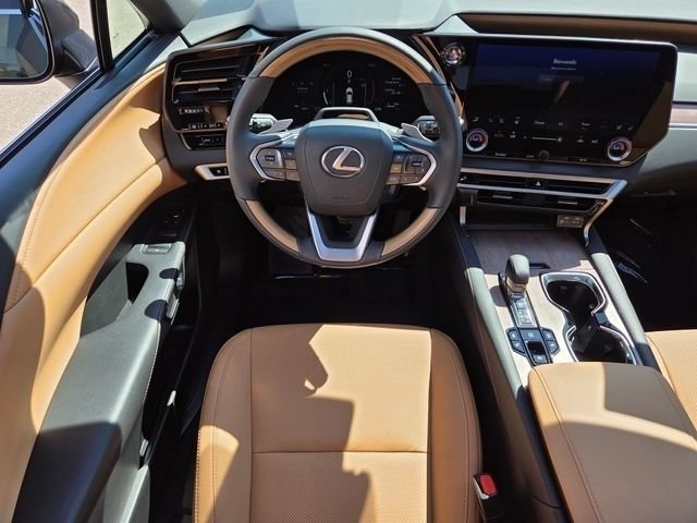 Used 2025 Lexus RX 350 Premium w/ Convenience Package AWD/4WD image 4